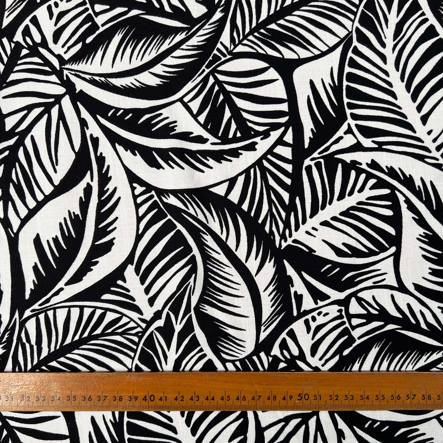 Viscose_Slub_Monochrome_Jungle_Leaf_Rayon_Spandex_Black_White_150gsm_Dress_Fabric_Ruler