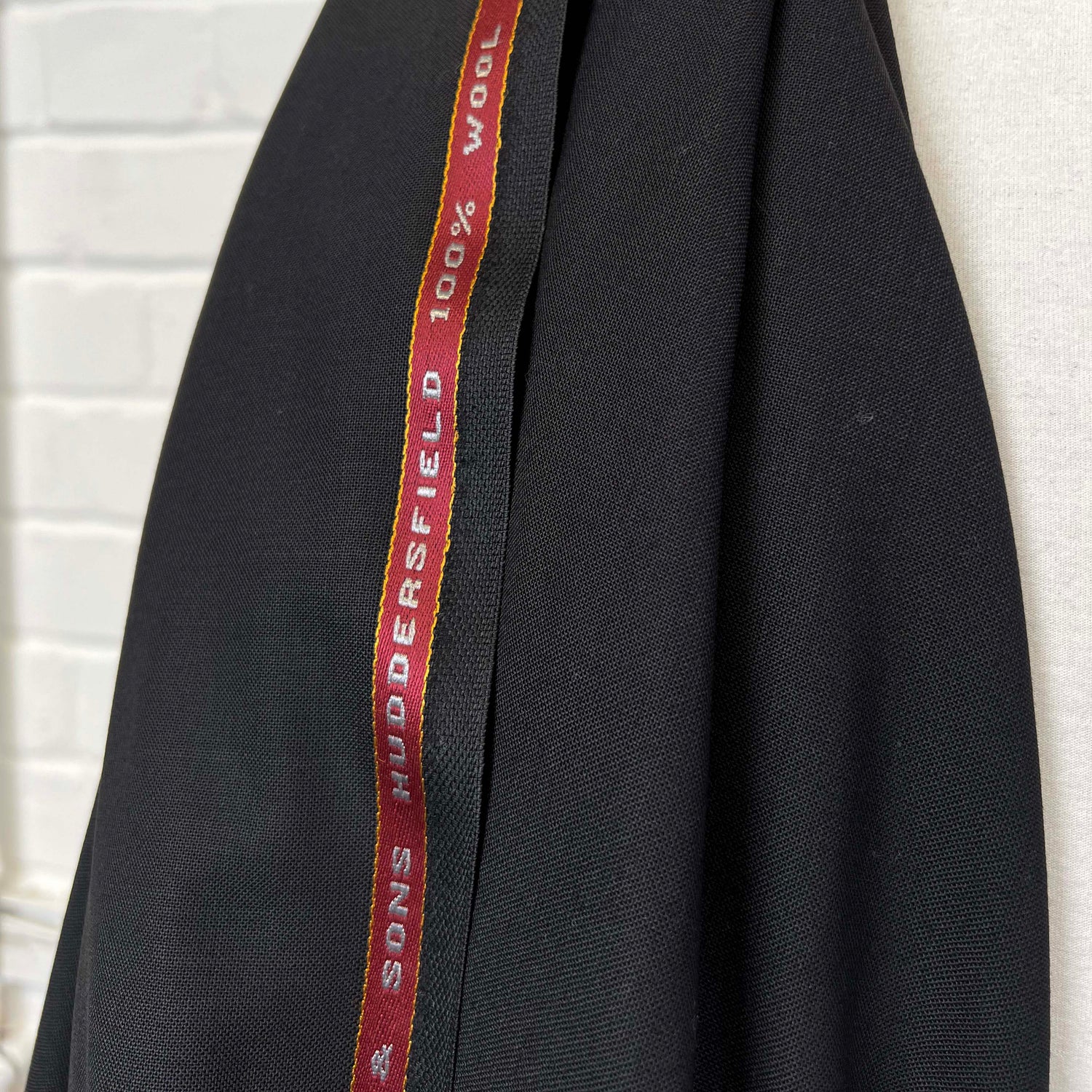 British Ex-Designer Black Wool Suiting Fabric Wool Antich - Black Hang