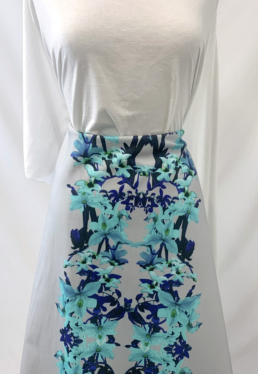 Artist Panel - Floral Blue's