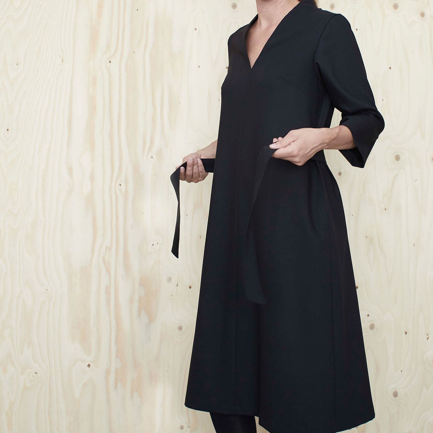 the assembly line v neck dress verykerryberry: The Assembly Line V-Neck Dress in Chambray