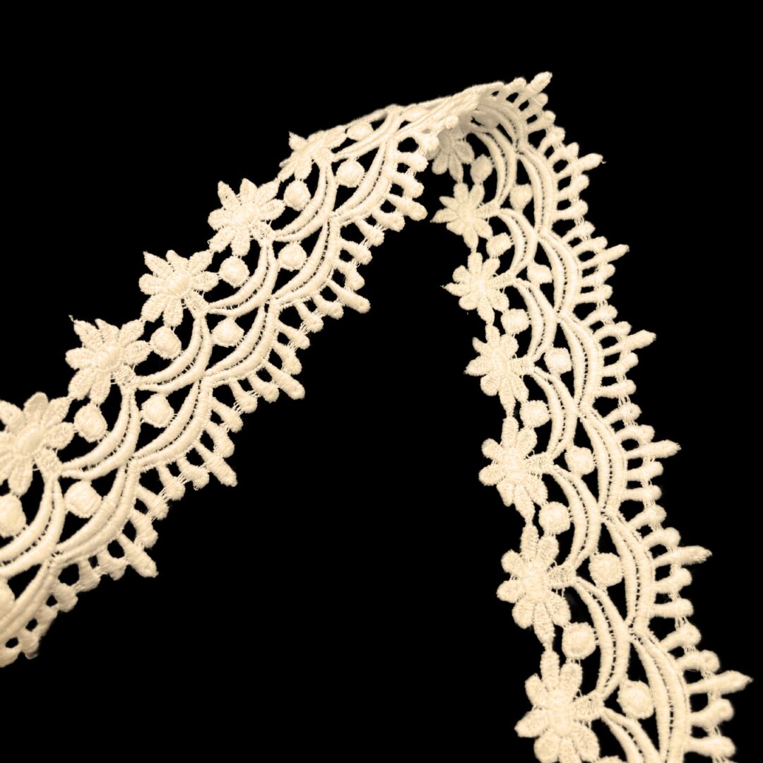 Guipure Lace Trim - Garden - Cream