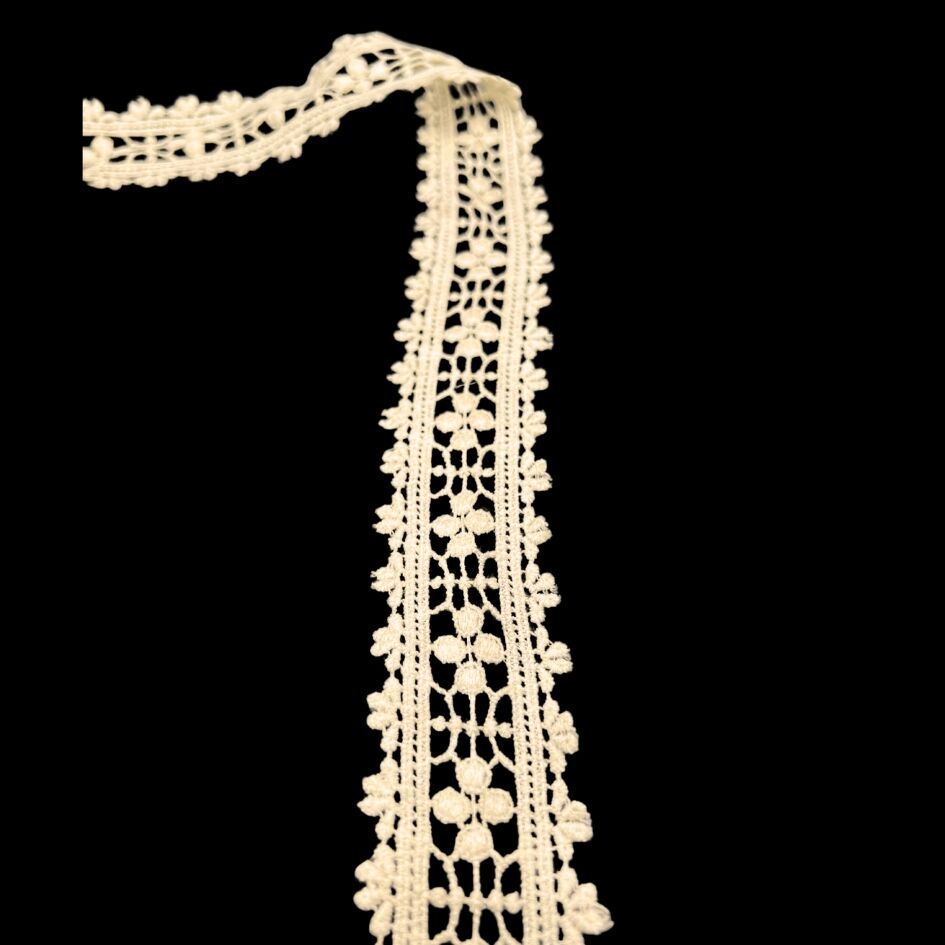 Guipure Lace Trim - Trail - Cream