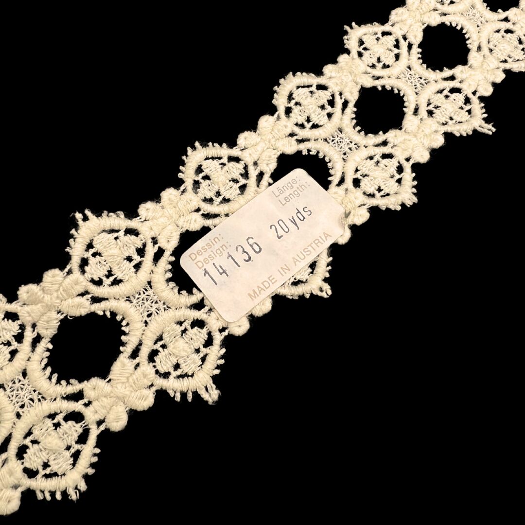 Guipure Lace Trim - Opal - Cream