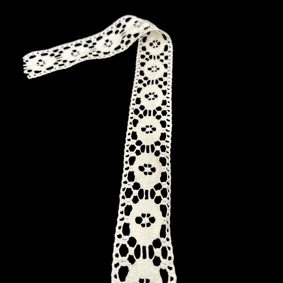 Austrian Embroidered Lace Trim - Ivory