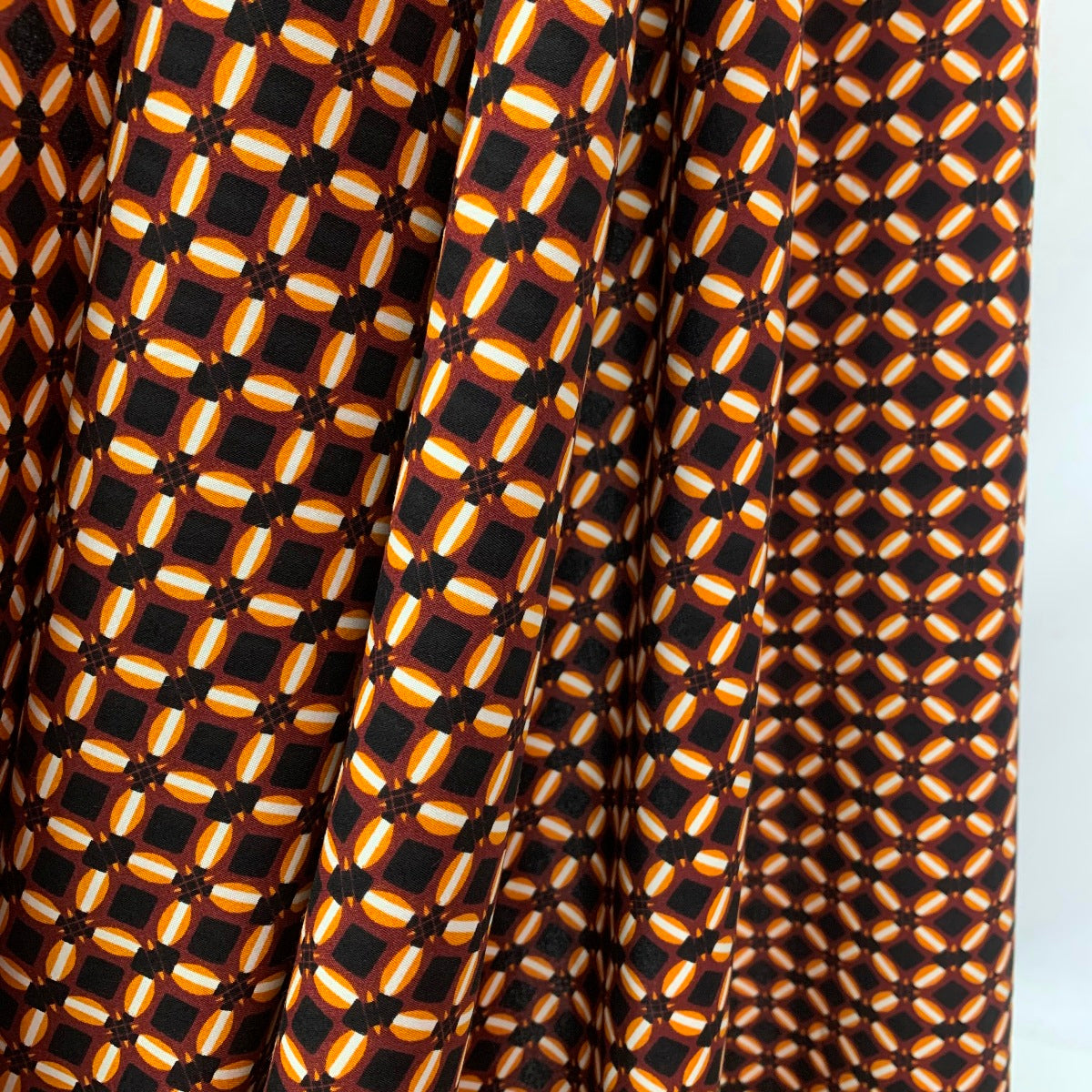 Autumn Challis - Retro