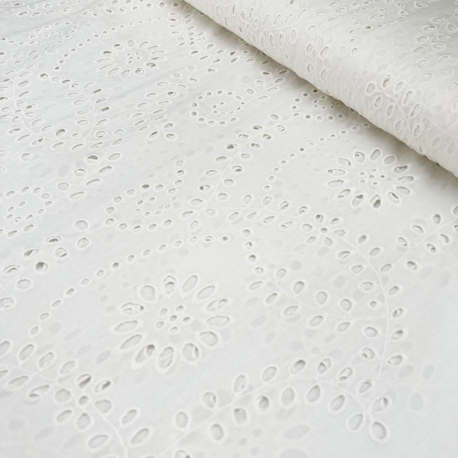 Broderie Anglaise Marlowe Ecru Cotton Embroidered Floral Summer Dress Fabric Bolt