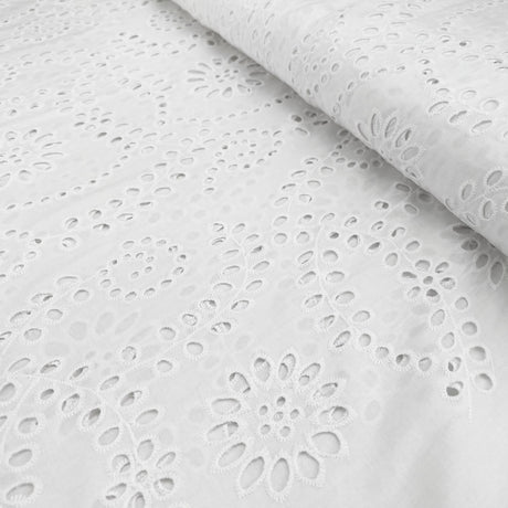 Broderie Anglaise Marlowe White Cotton Embroidered Floral Summer Dress Fabric Bolt F69E15B1 5C16 48Be 87F0 35051F7130C3
