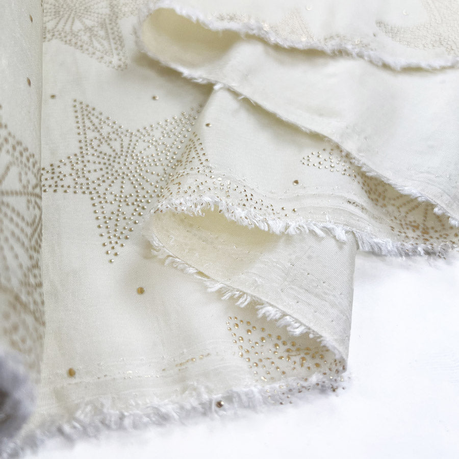 Remnant - Taffeta - Star Studded Gold (1m)