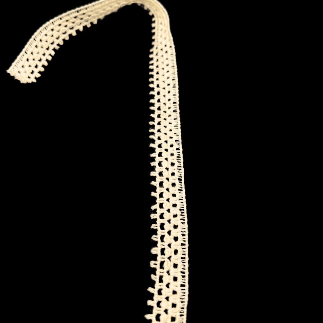 Crochet Lace Ribbon - Loop - Cream