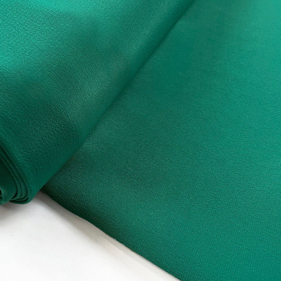 Danbury Crepe Jade Acetate Polyester Silk Dress Fabric Roll 020B5356 7C9B 4722 B283 A37E26034C3A