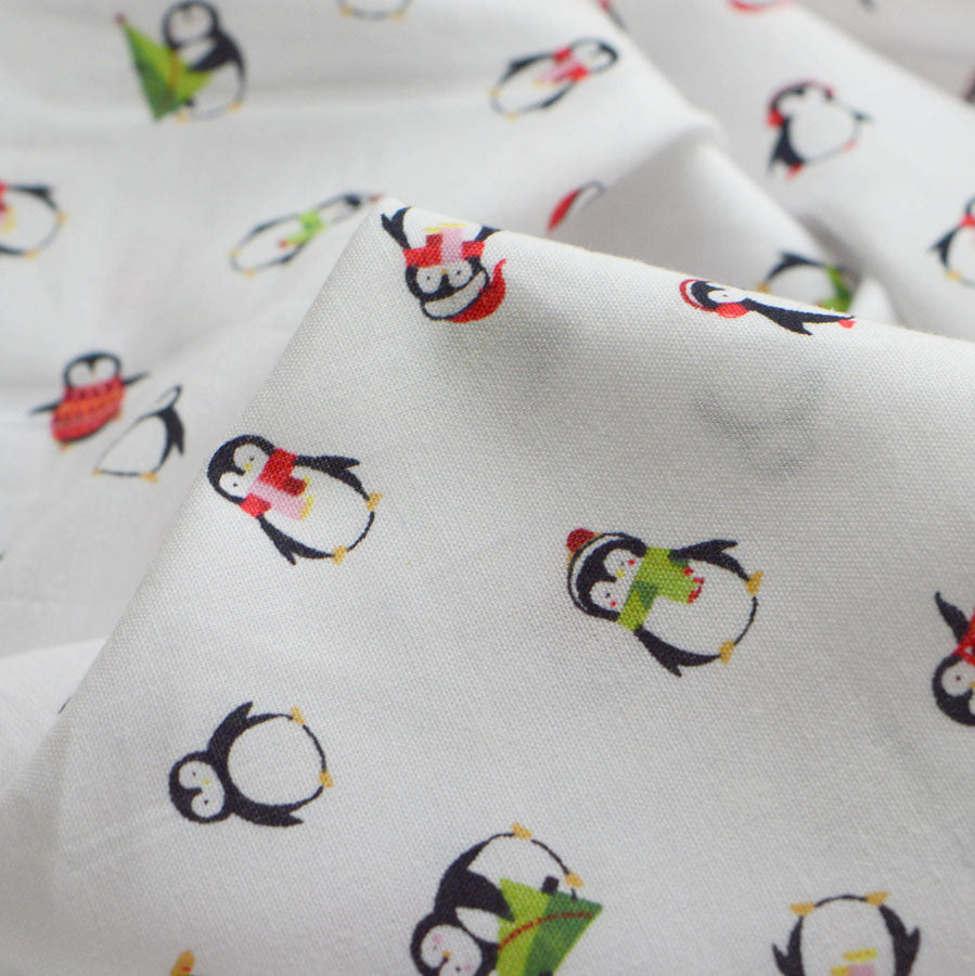 Noël - Dancing Penguin - White