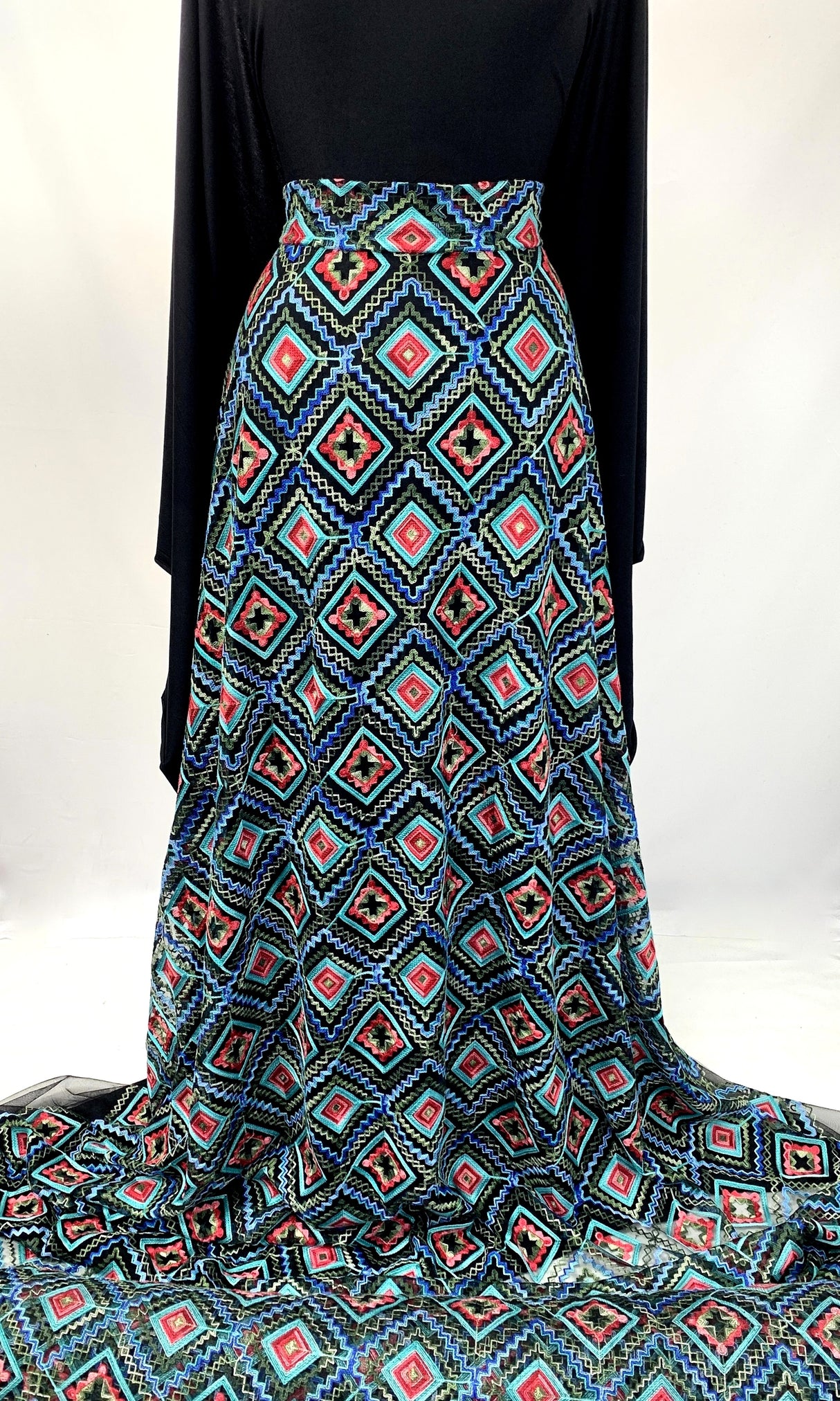 Embroidered Net - Geo