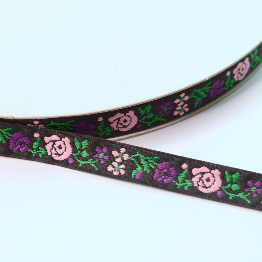 Floral Embroidered Pattern Tape/Ribbon