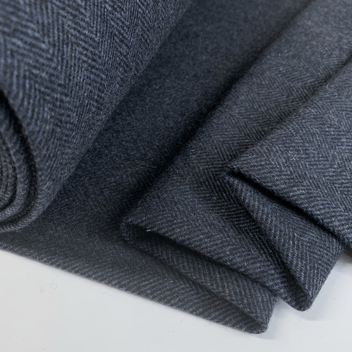 Remnant - Great & British - Navy Blue (1.25m)