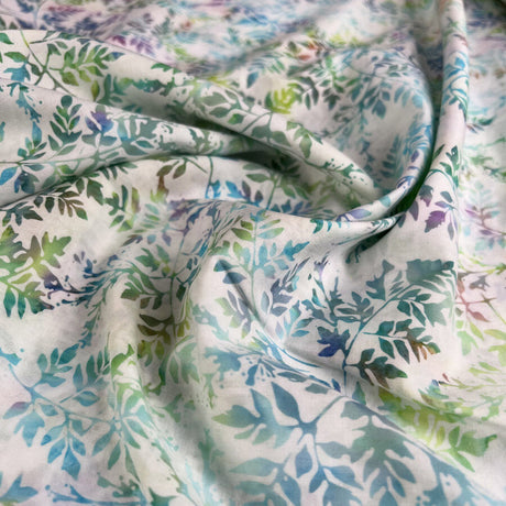 Hoffman Bali Cotton Lawn Light And Bright Indonesian White Blue Floral Fabric