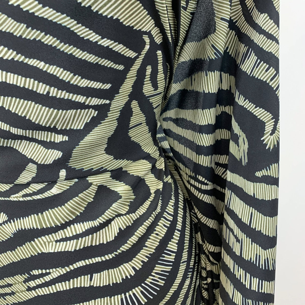 Remnant - If Only - Black (3.2m)