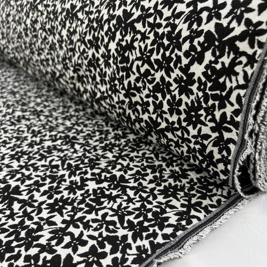 Jacquard - Mono Flower