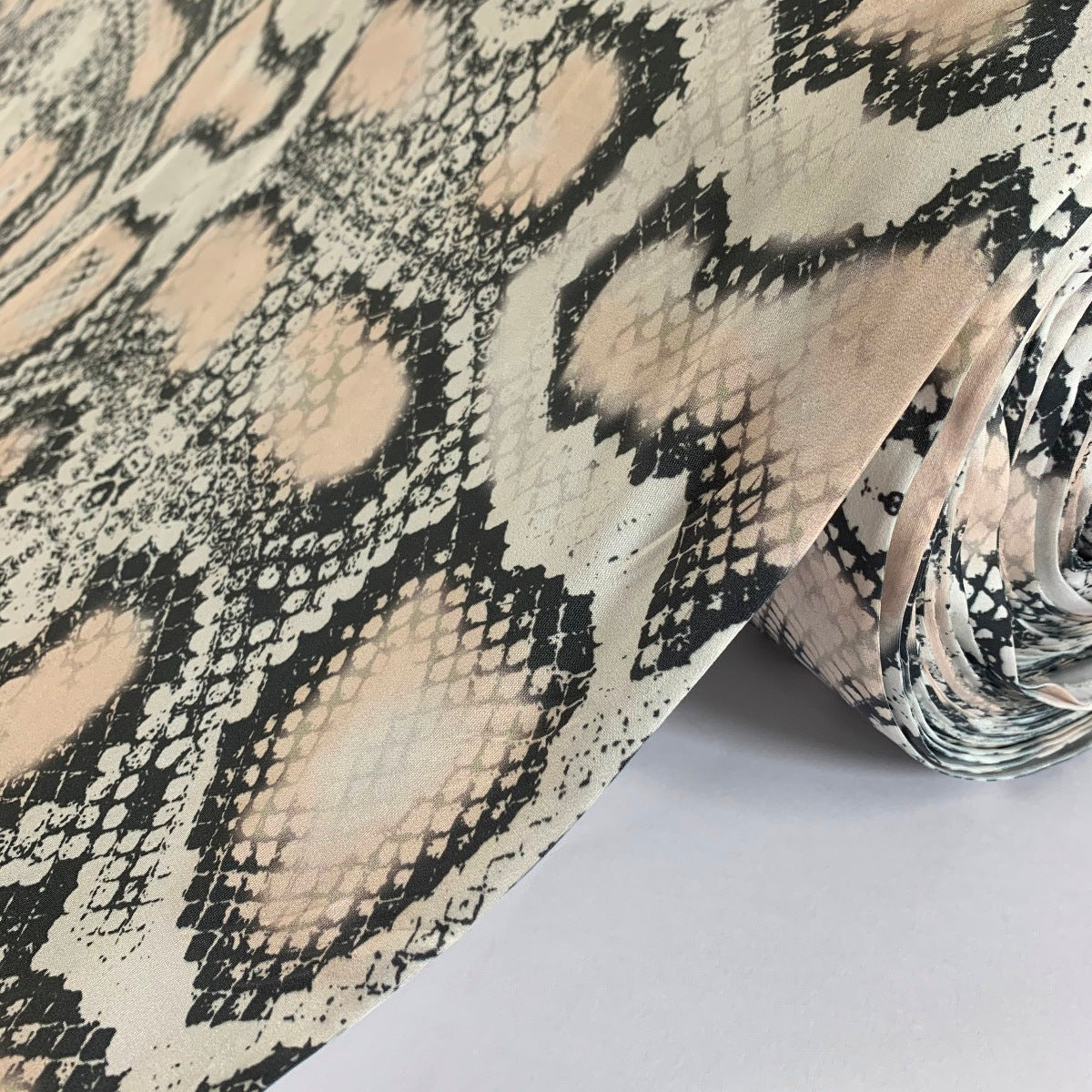 Jersey - White Snake