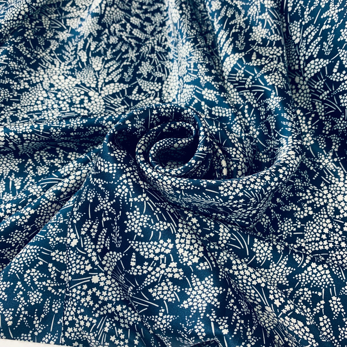 Liberty - Silk - Whispering Stars