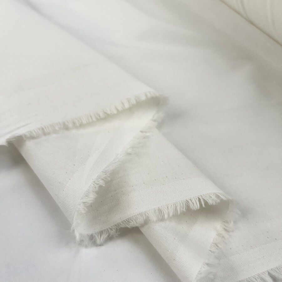 Lovely Lawn - Pale Cream