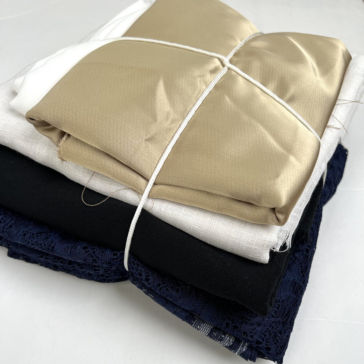 5 Pieces Mixed Dress Fabric Bundle 1 - 4.9m (36cm - 1.8m) – Croft Mill