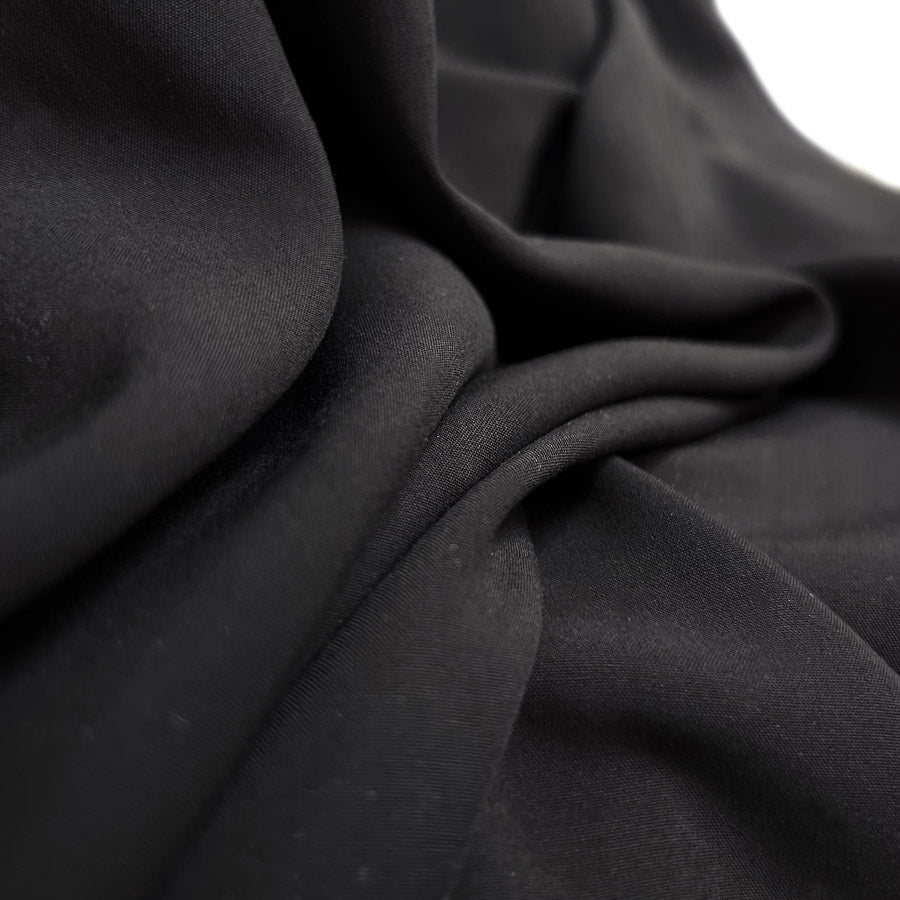 Remnant - Fine Viscose Plain - Black (1.1m)