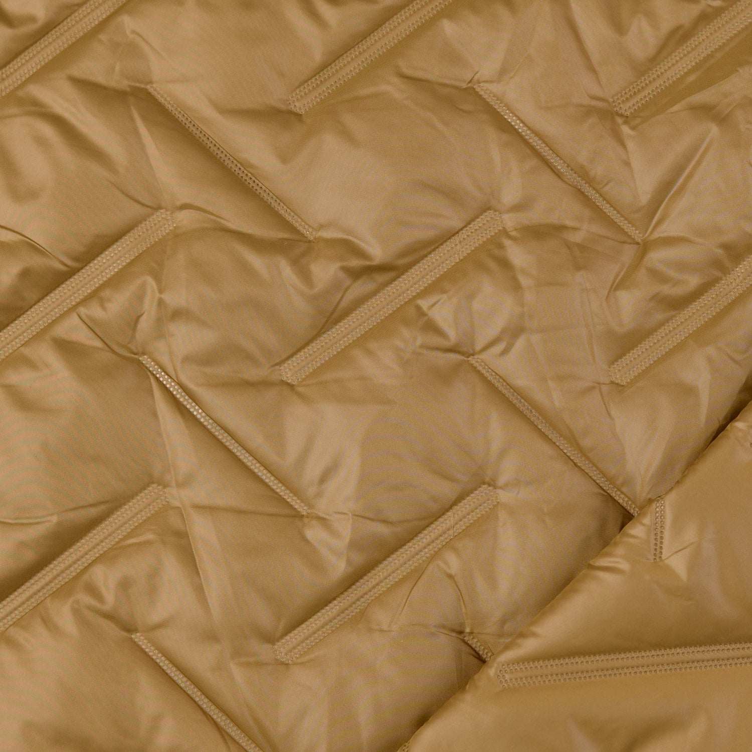 Grate Quilt - Sand
