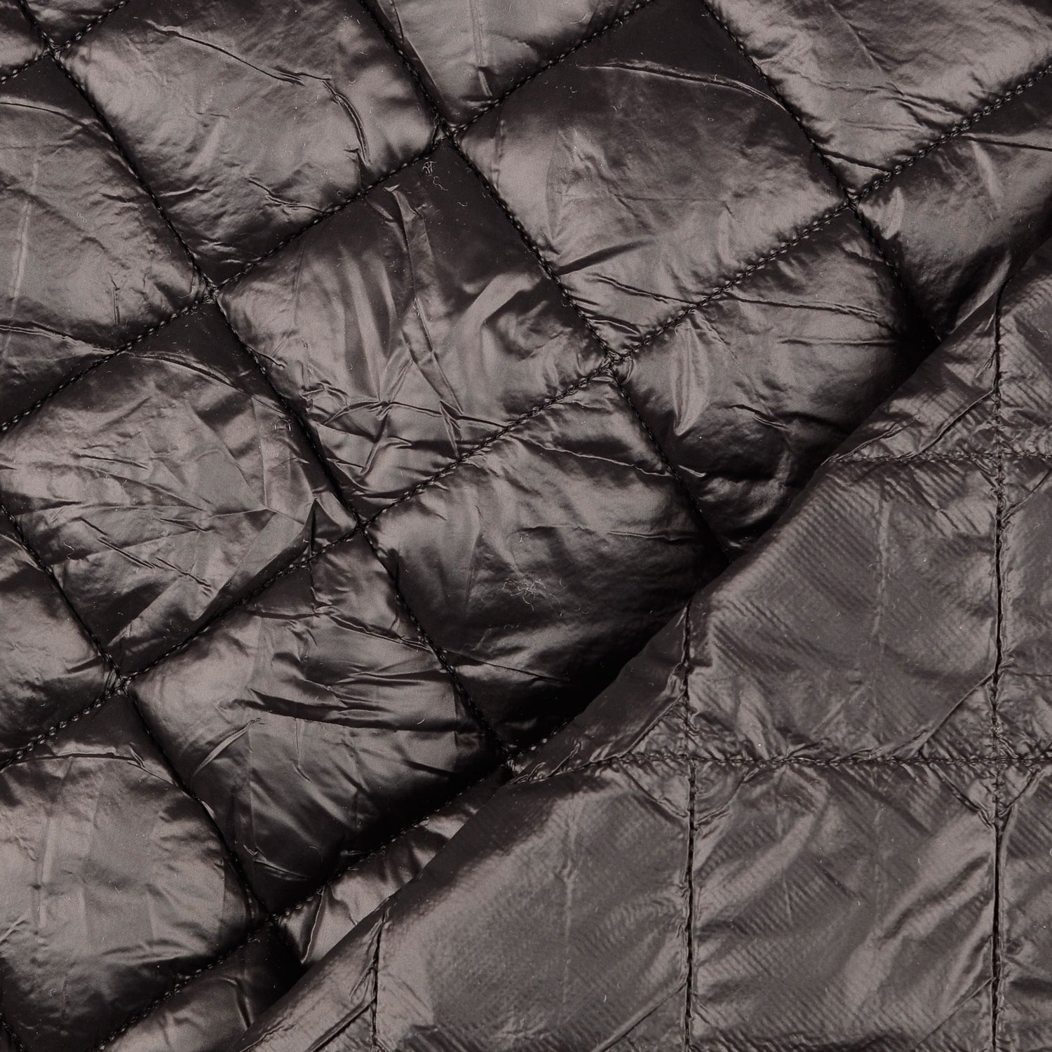 Polyester plain diamond quilted fabric crystal black fold