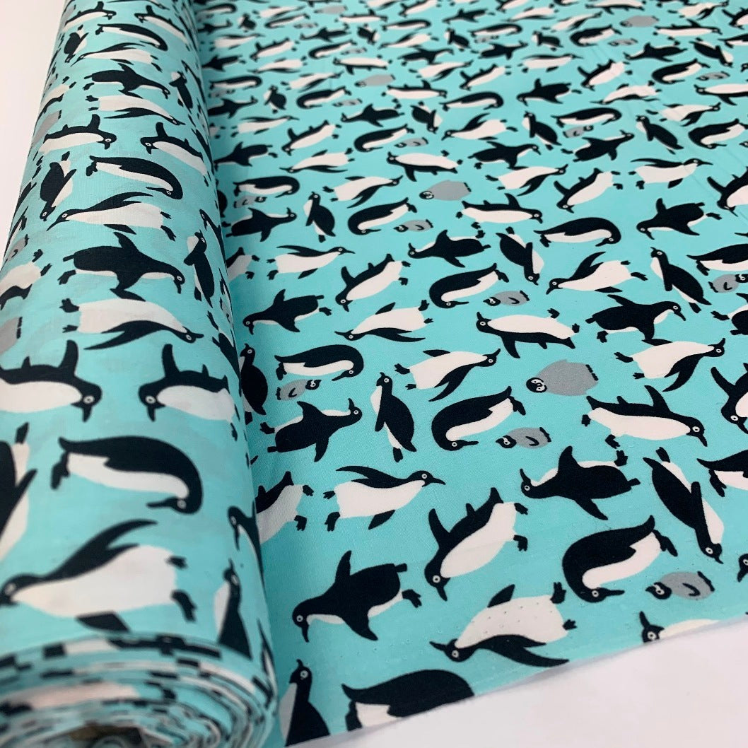 Remnant - Poplin Prints - Happy feet - Turquoise (1.15m)