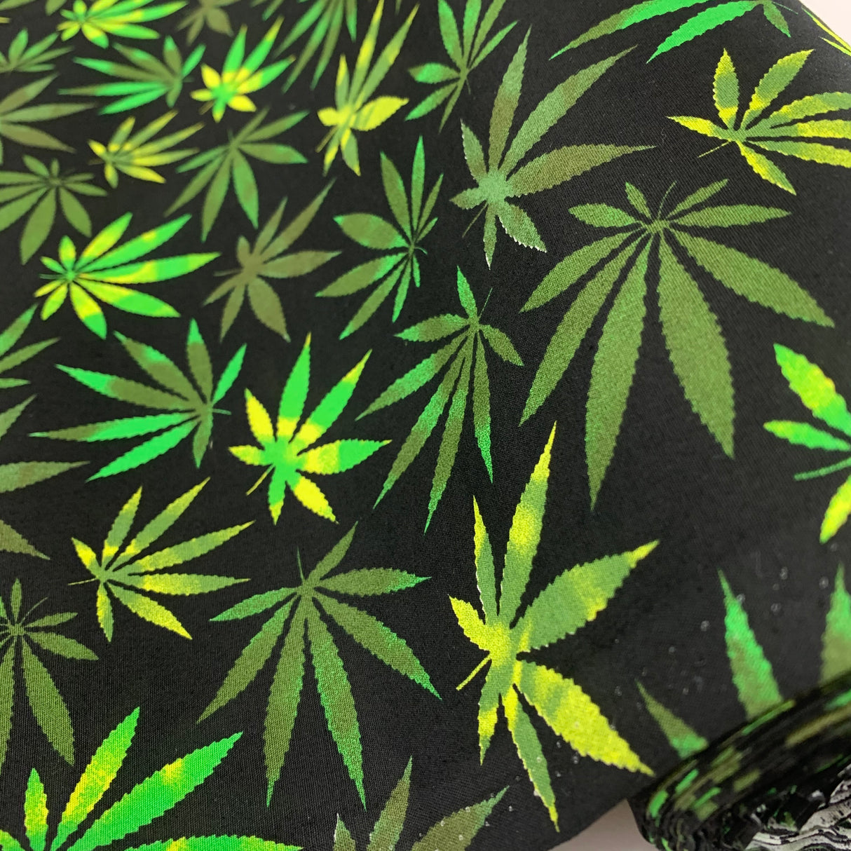 Poplin Print - Hemp - Black