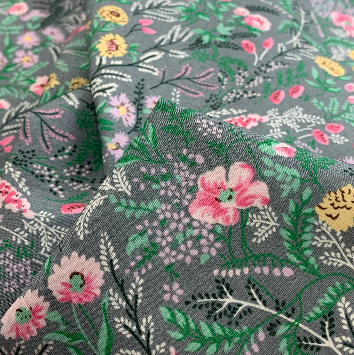 Poplin Print - La Belle - Grey