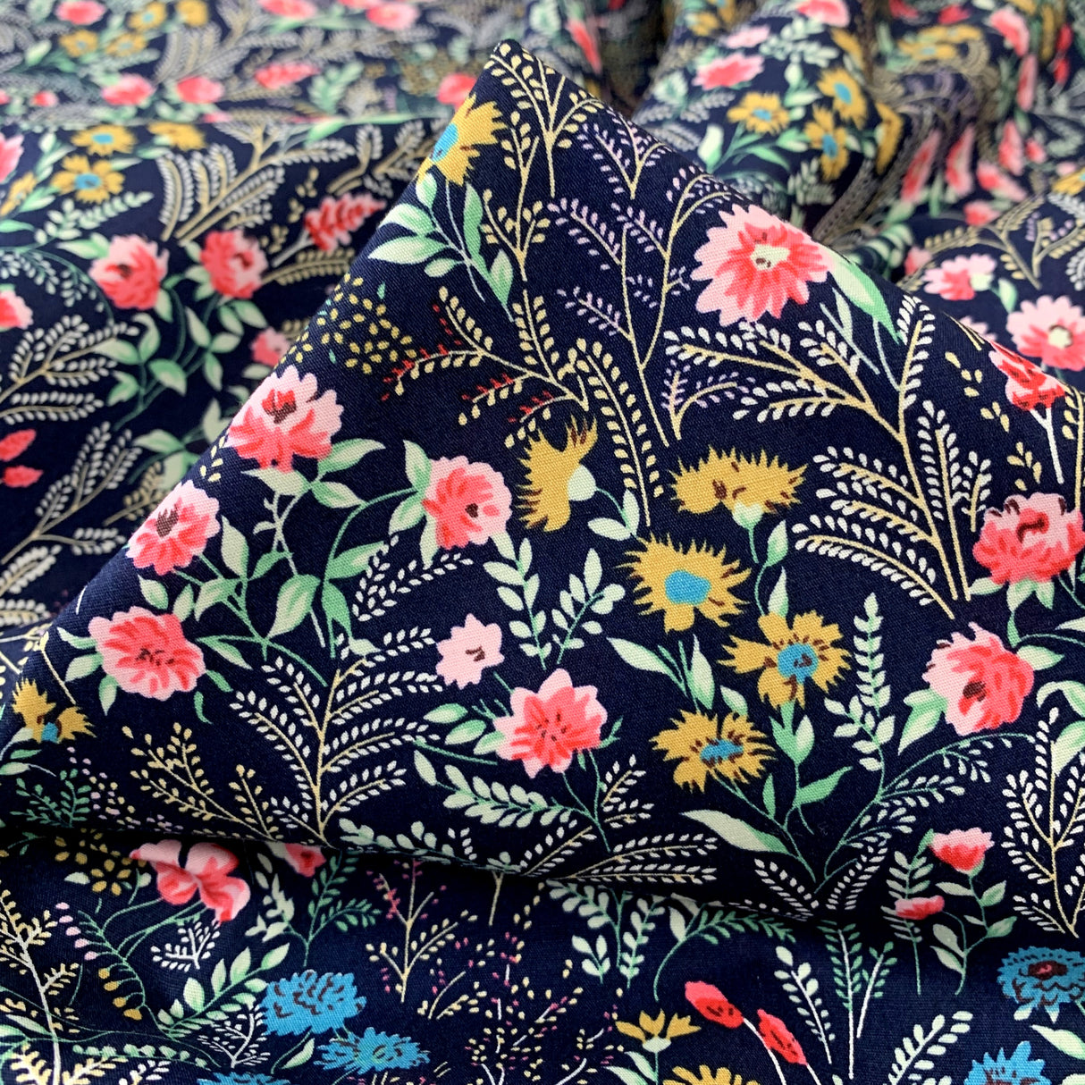 Poplin Print - La Belle - Navy