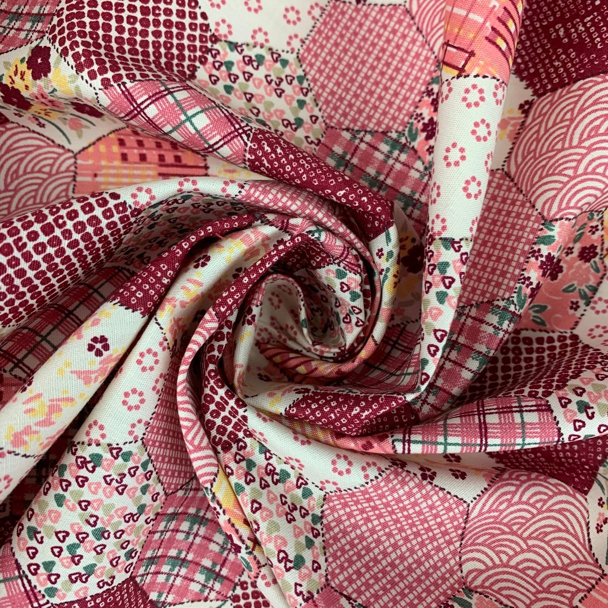 Sewing Room - Patchwork Pink