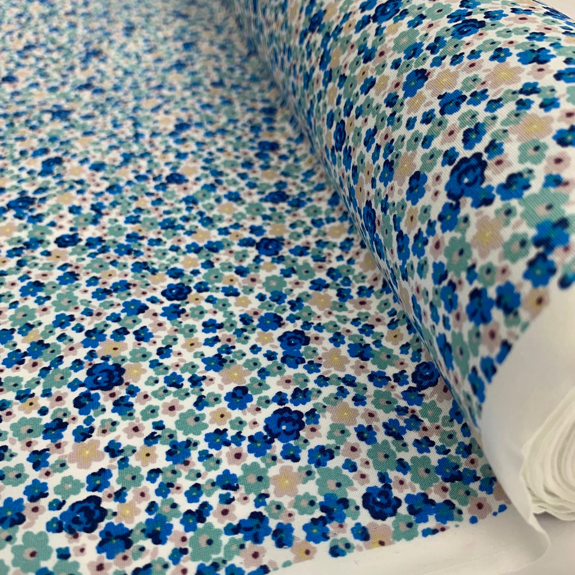 Poplin Print - Autumn Bunch - Blue