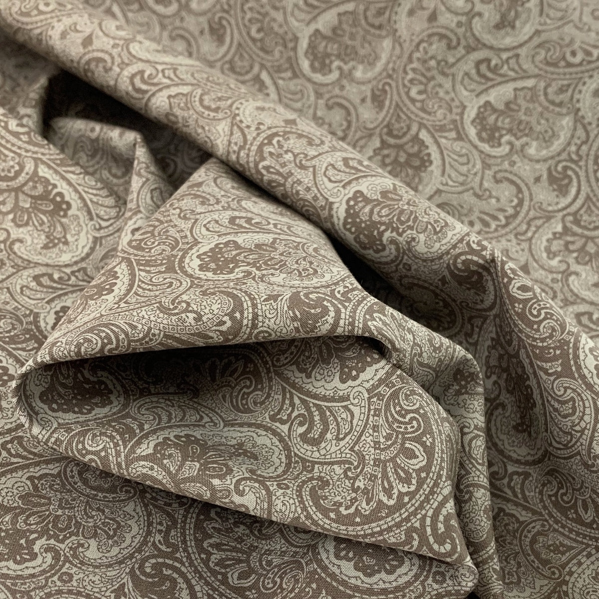 Poplin Print - Paisley - Taupe & Beige