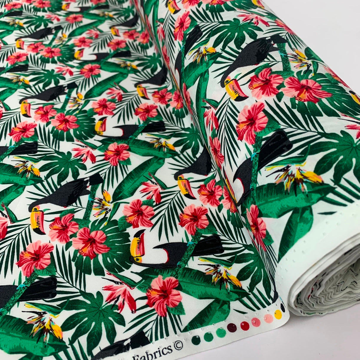 Poplin print - Tropical Toucans - White