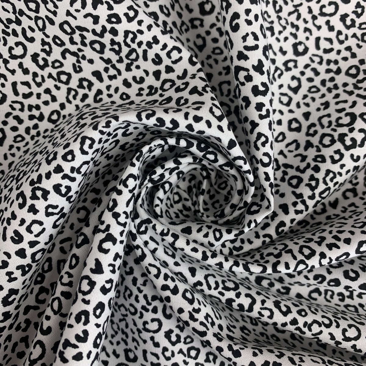 Poplin Print - Tiny Cheetah - White