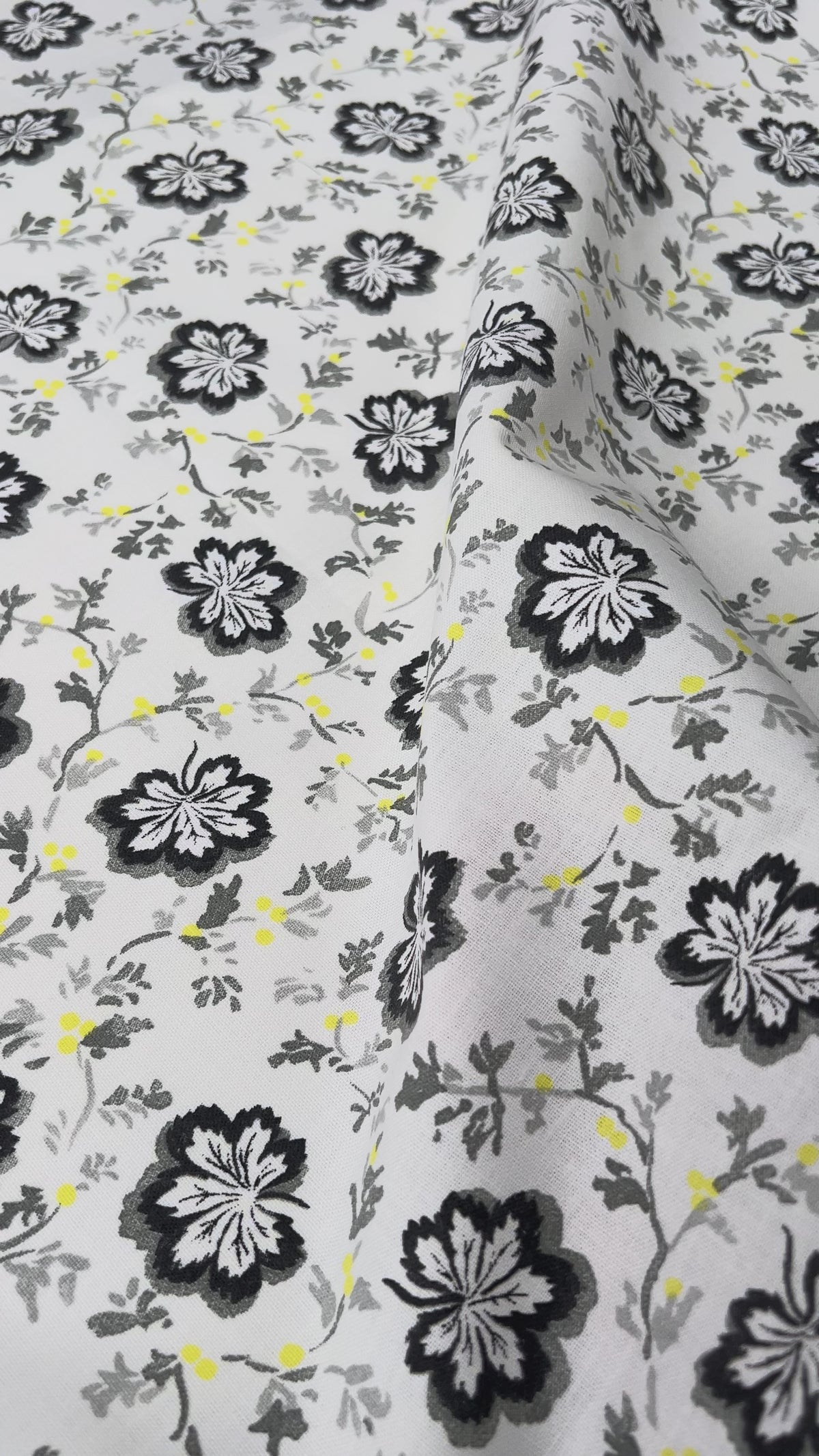 Grey Floral Print Cotton Fabric Designers Guild - Camomile - Slate Video