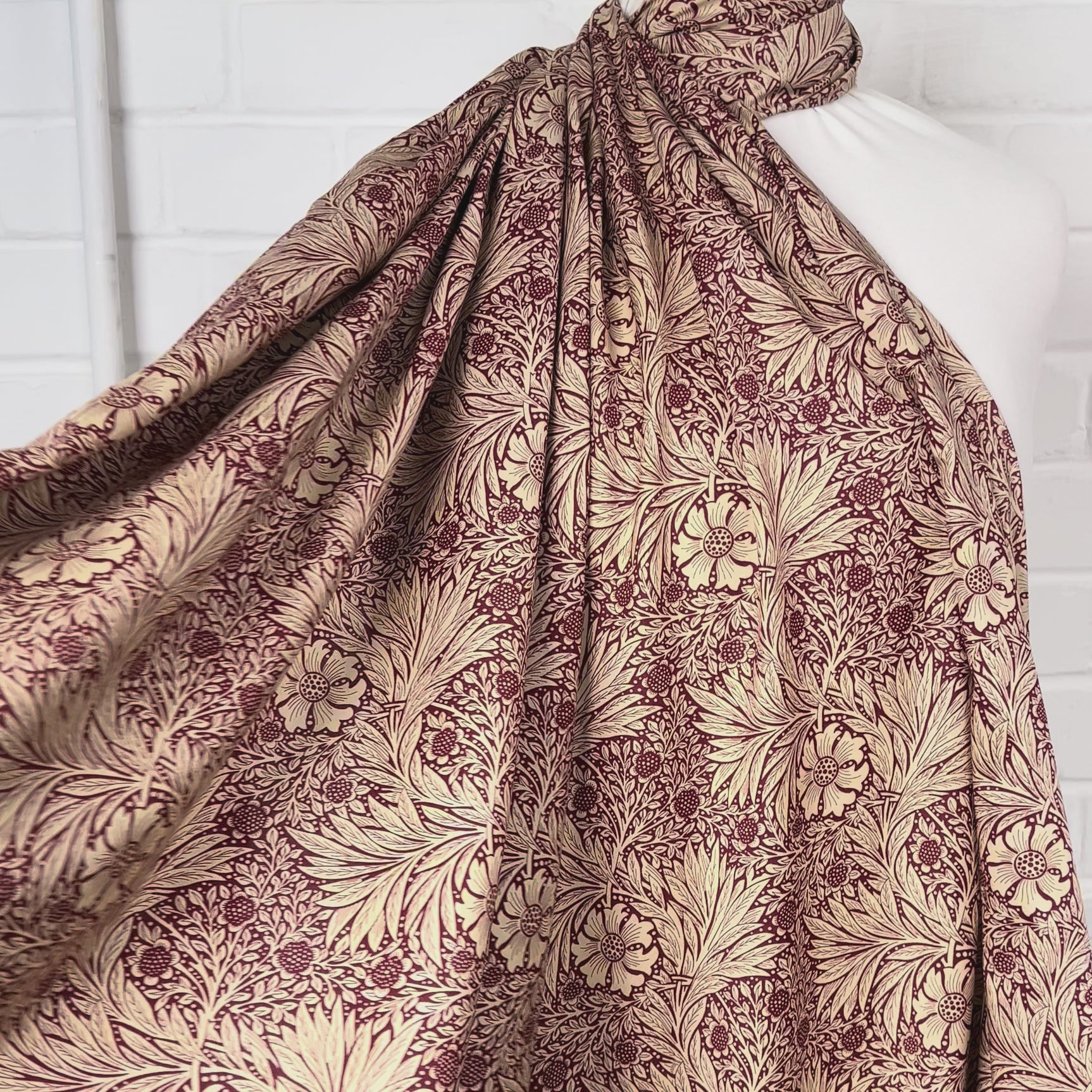 Printed Floral Dress Fabric Pima Cotton Lawn - William Video