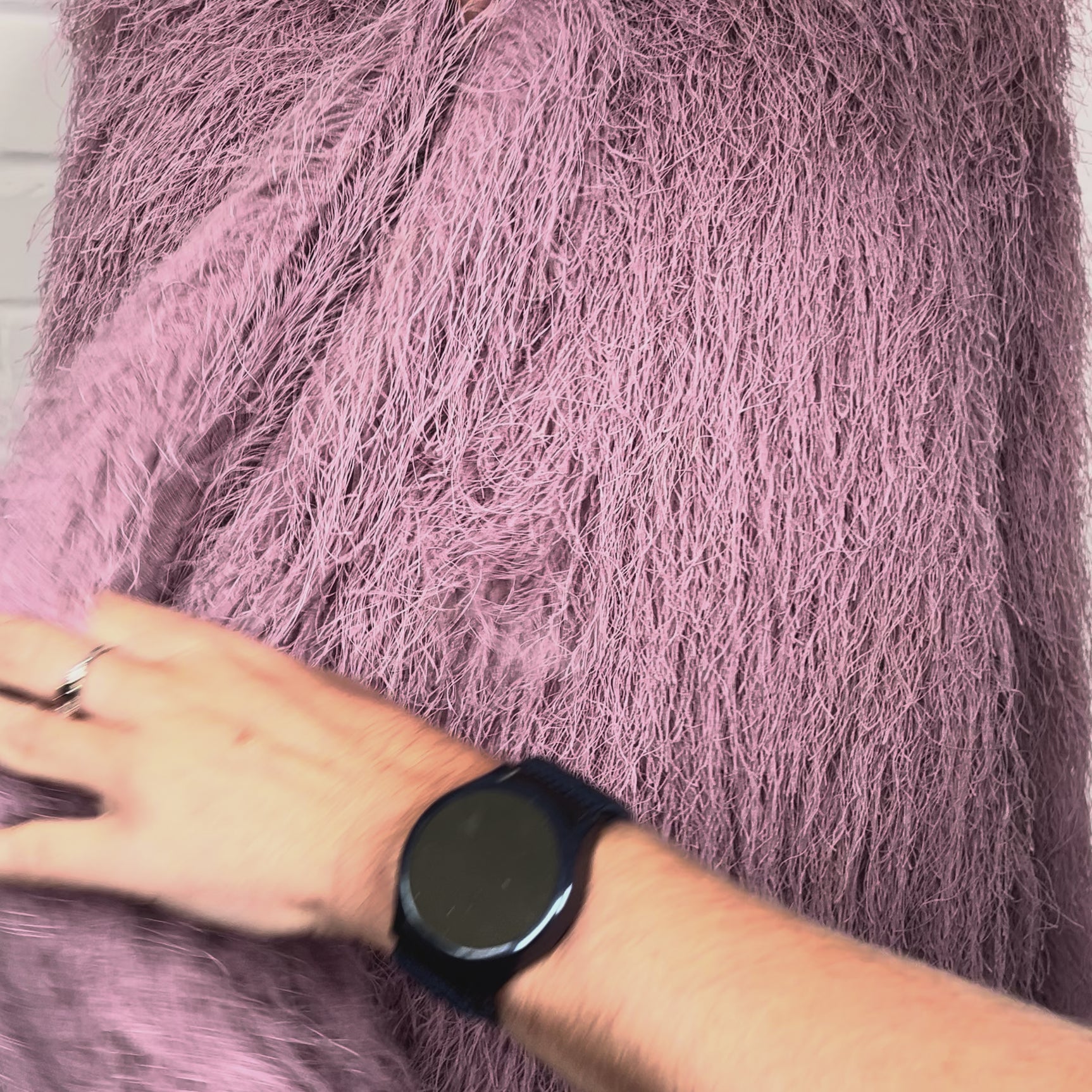 Oh Carolina Recycled Polyester Mauve Shaggy Coat Fabric VIdeo