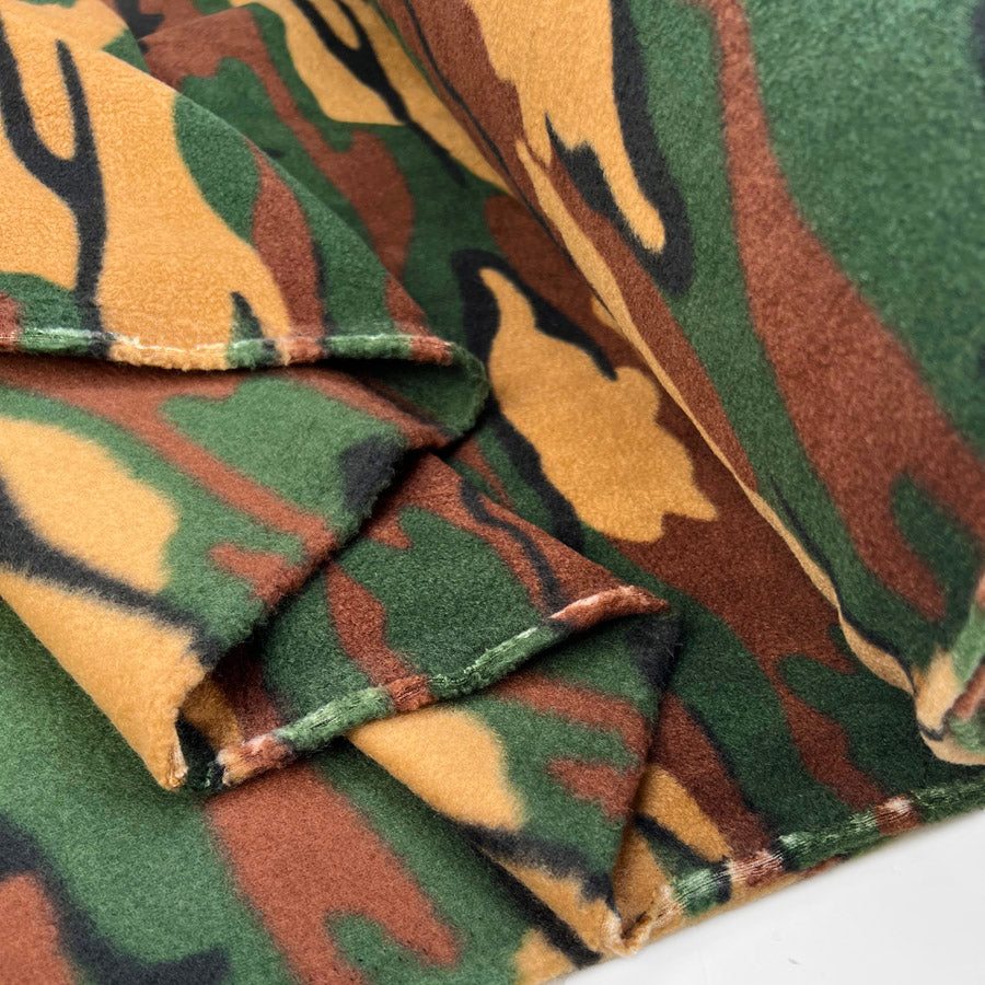 Printed Polyester Fleece Fabric Camouflage Khaki Fold