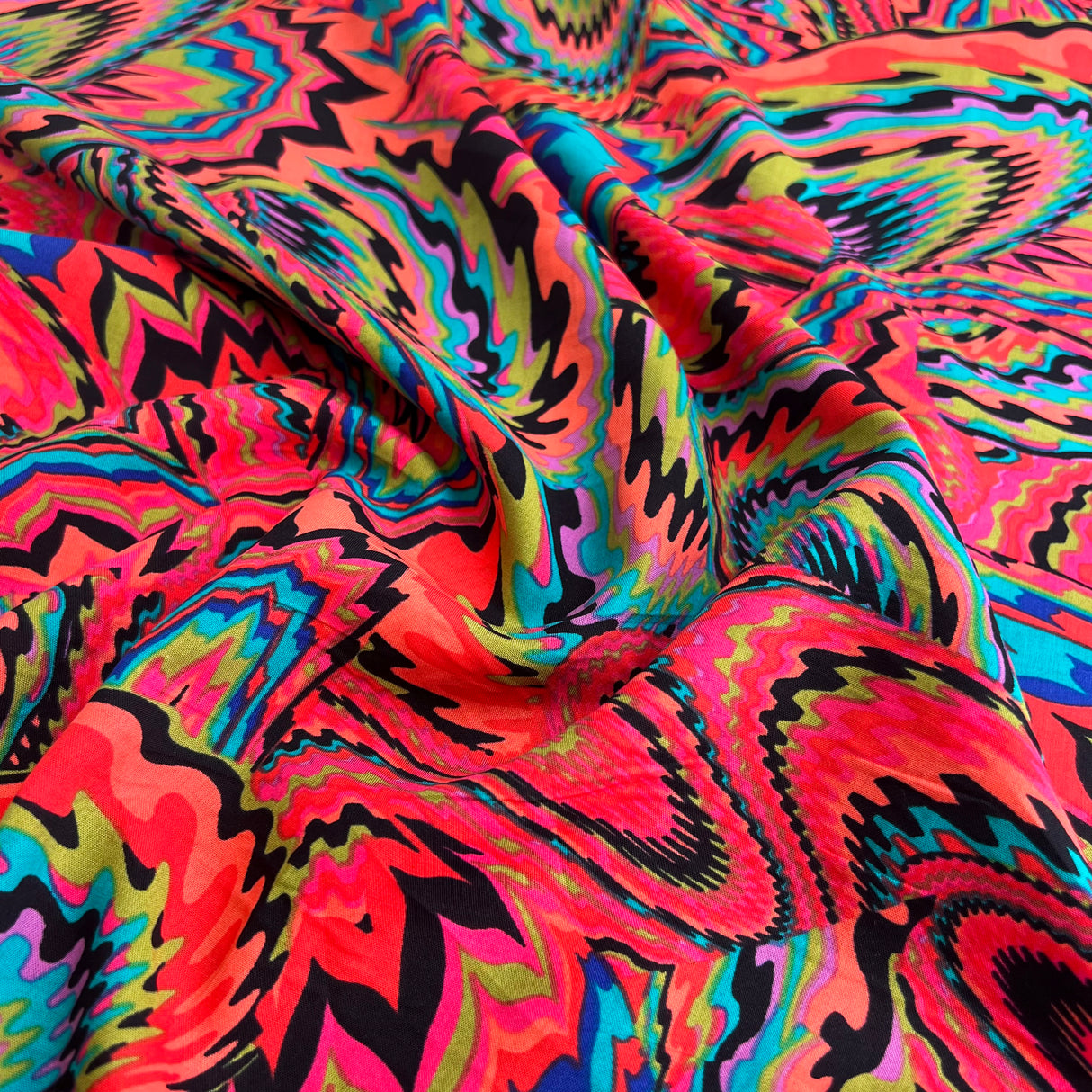 Printed Voile - Tripping - Red