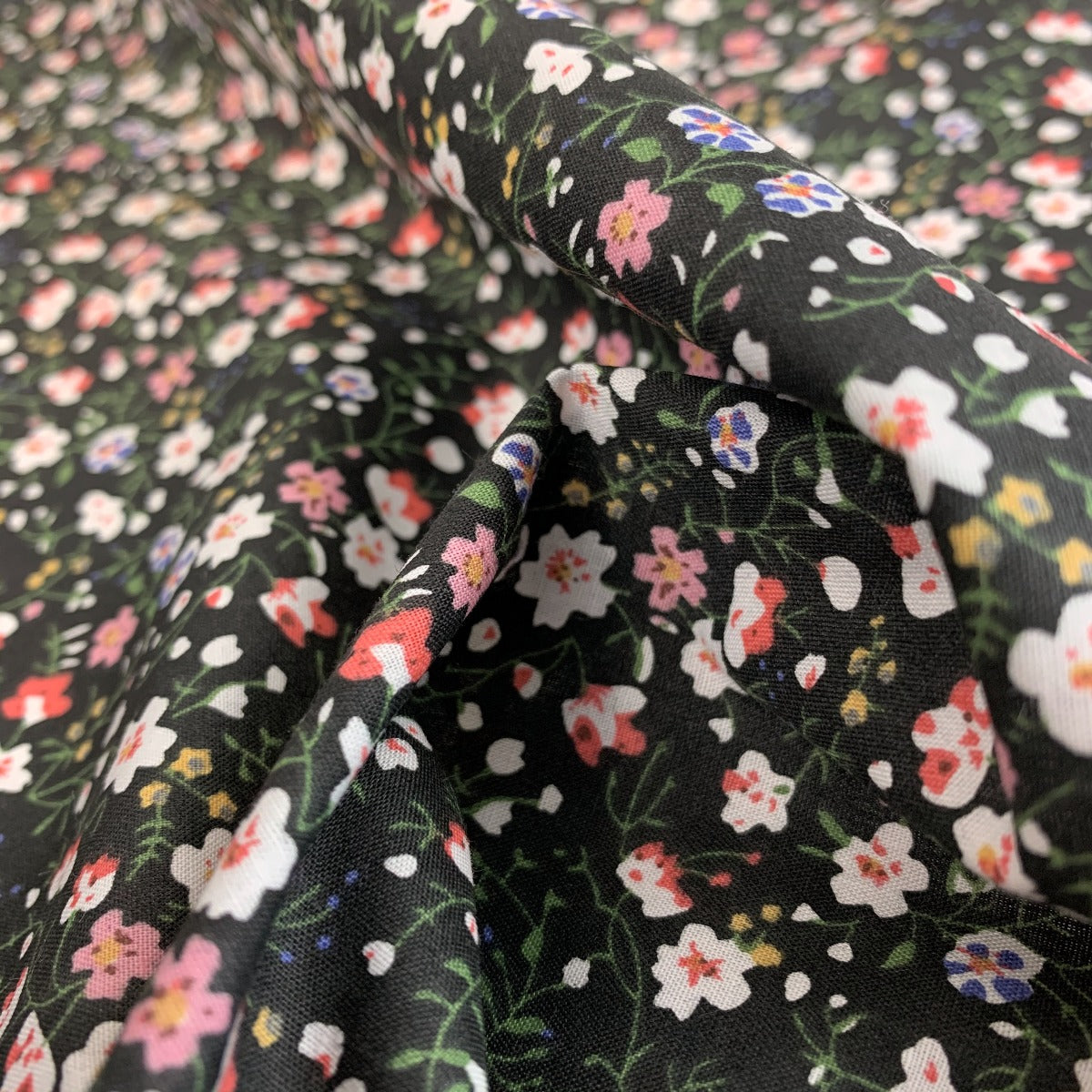 Put The Kettle On - Blossom Black