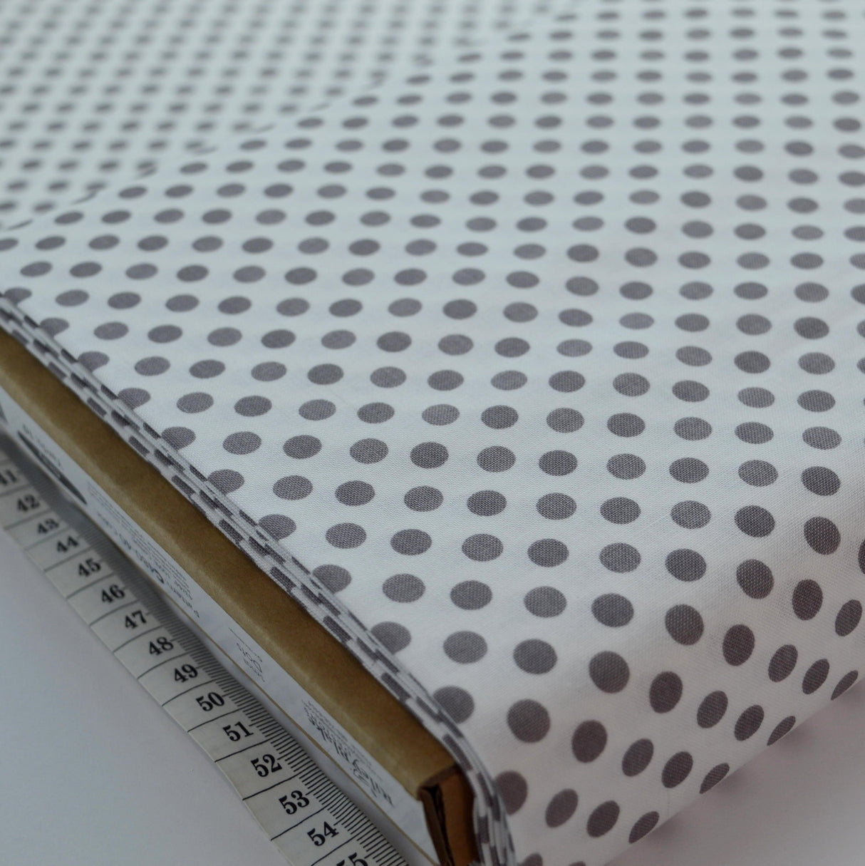 Riley Blake - Small Dot - Grey