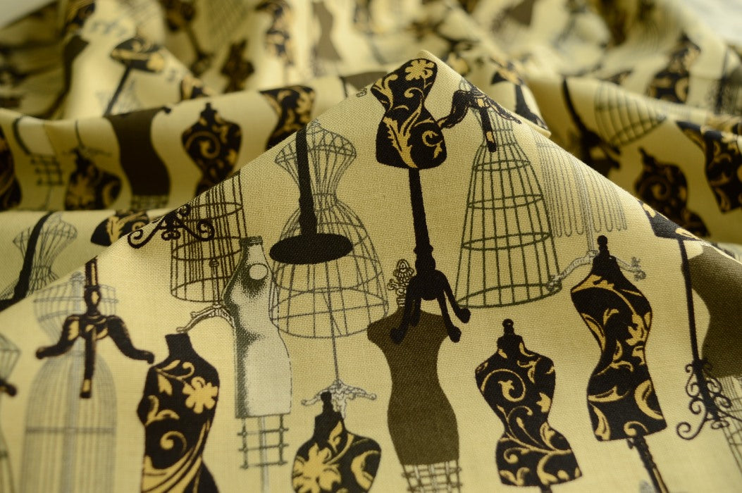 Benartex- Sew Vintage- Mannequin