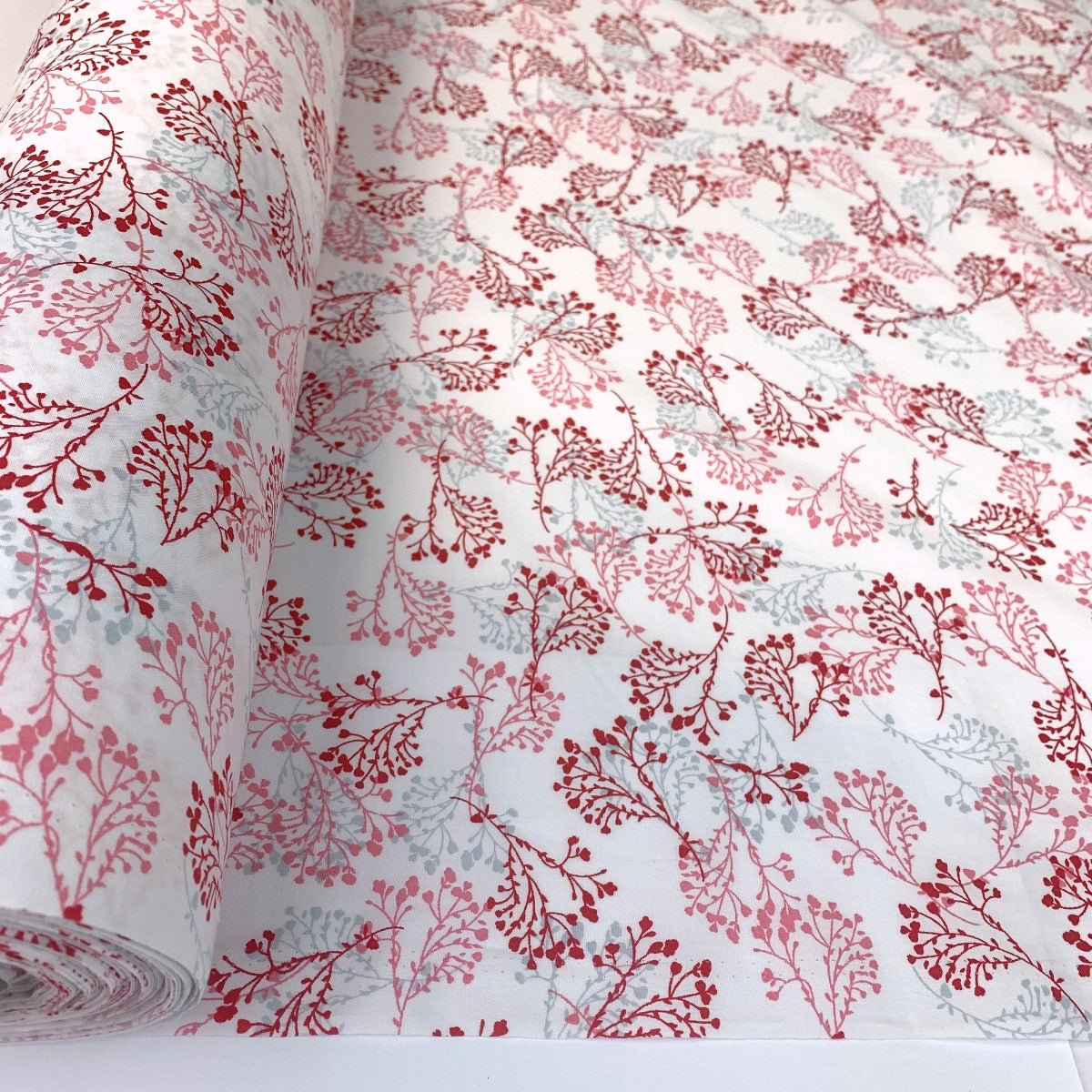 Sewing Room - Ivy - Red