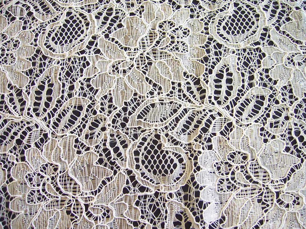 Spanish Eyes - Ivory