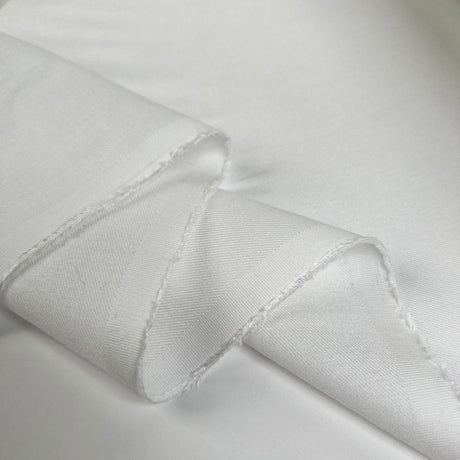 Standard Viscose Twill White Plain Woven Shirting Fabric Fold