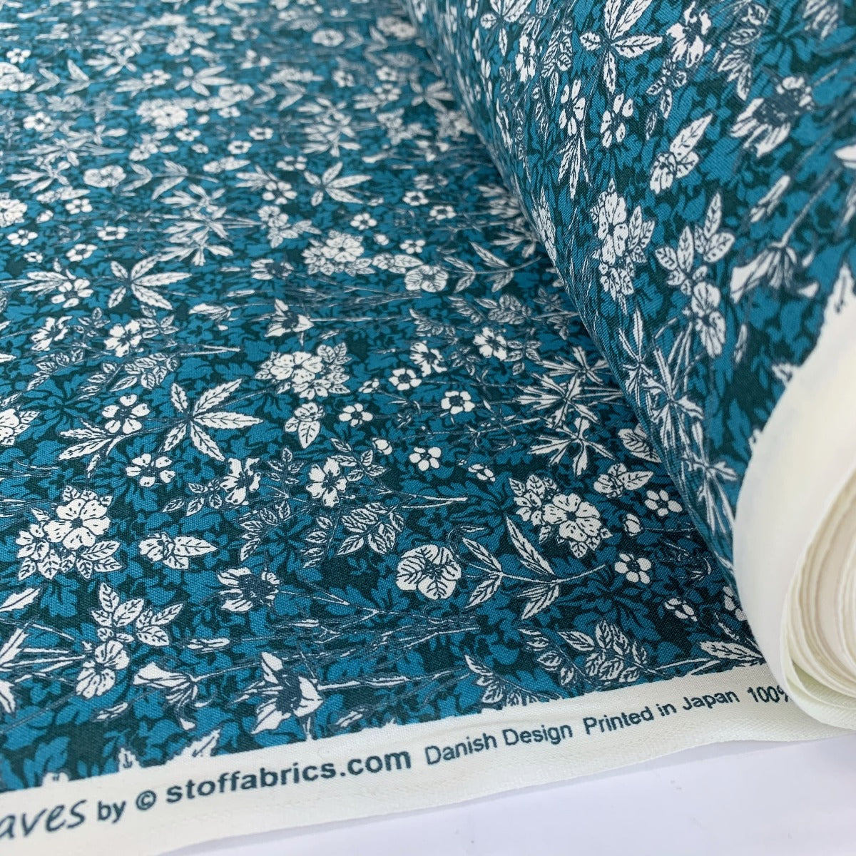 Stof Fabric - Turquoise Garden