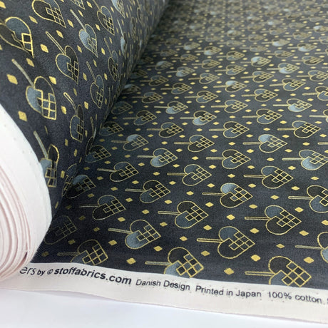 Stoff Craft Christmas Diamonds Hearts Gold Diamonds And Hearts On A Black Ground Roll